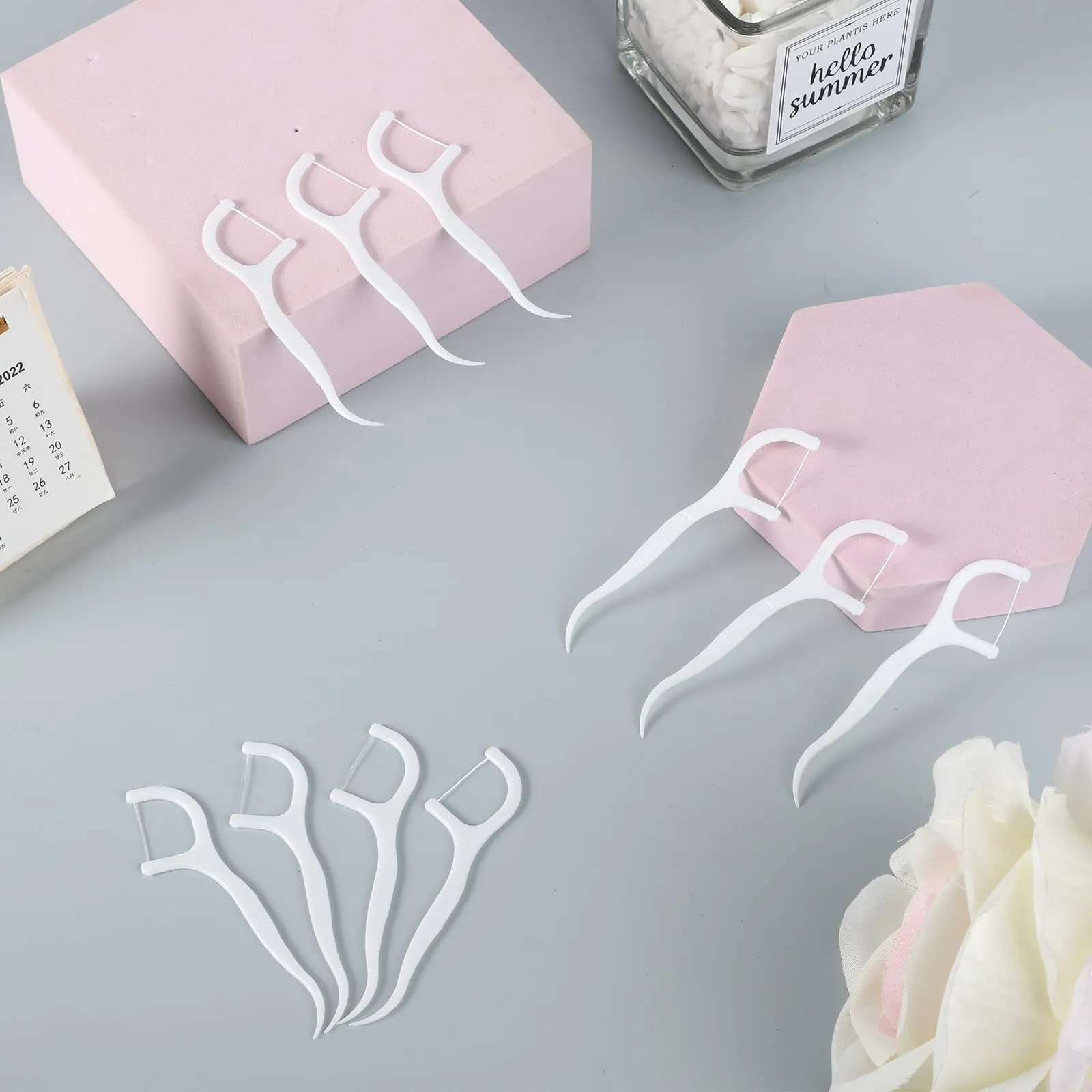 100 Pcs Dental Floss Picks, Floss Sticks Dental 2 in 1 Dental Toothpick Dental Floss Teeth Cleaning Floss for Interdental Cleaning