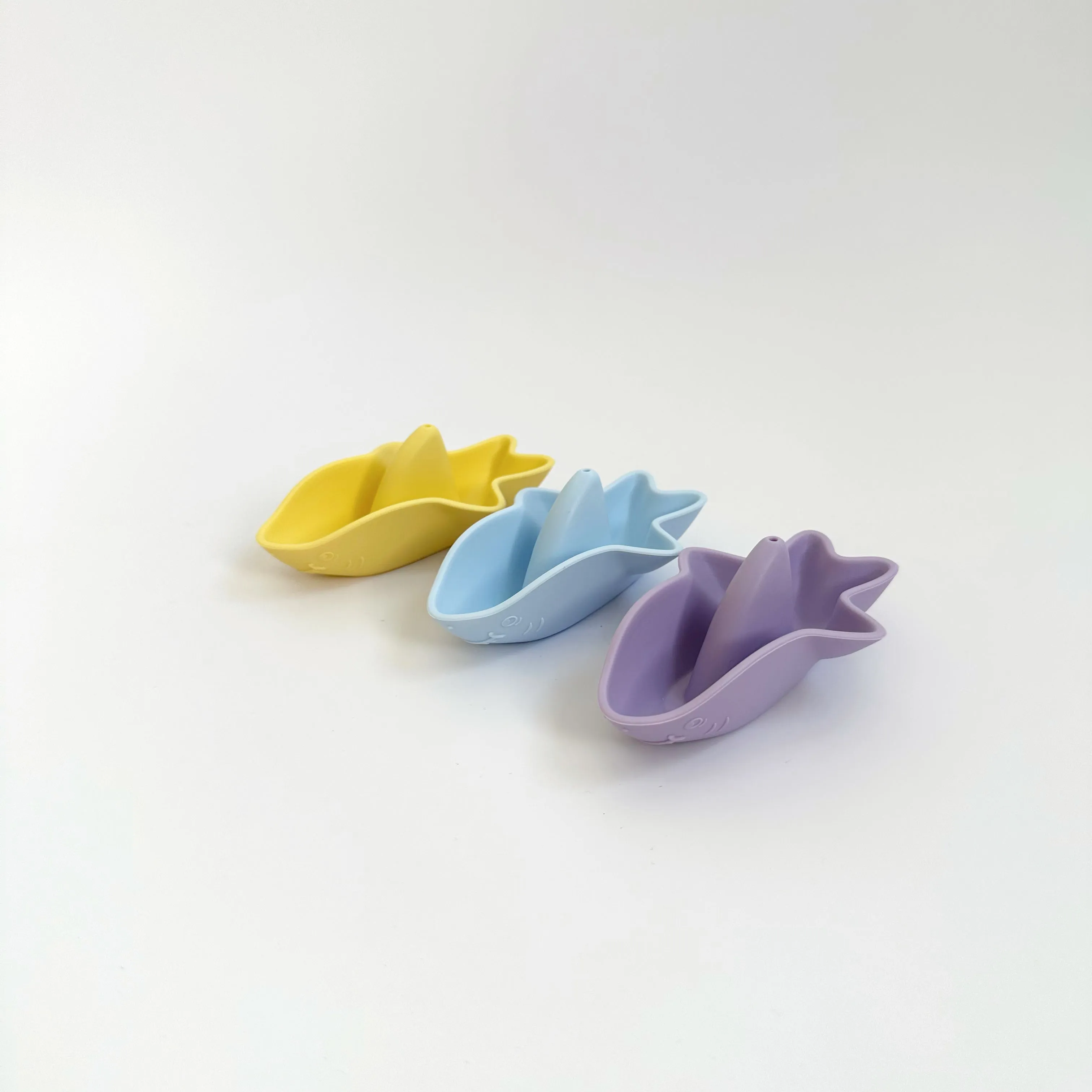 BATH SHARKS: 3PC / YELLOW