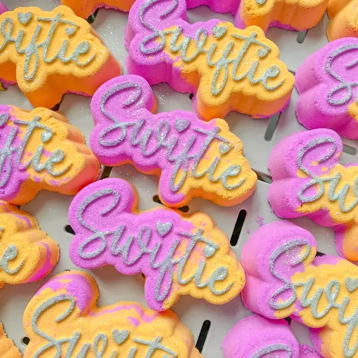 Bathe Enchanted Bath Bomb - Swiftie