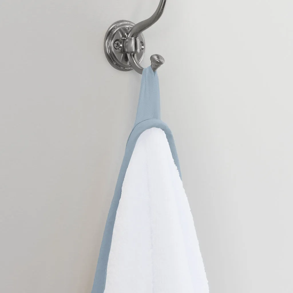 Blue Scalloped Plush White Towel Essentials Bundle (2 Wash   2 Hand   2 Bath Towels)