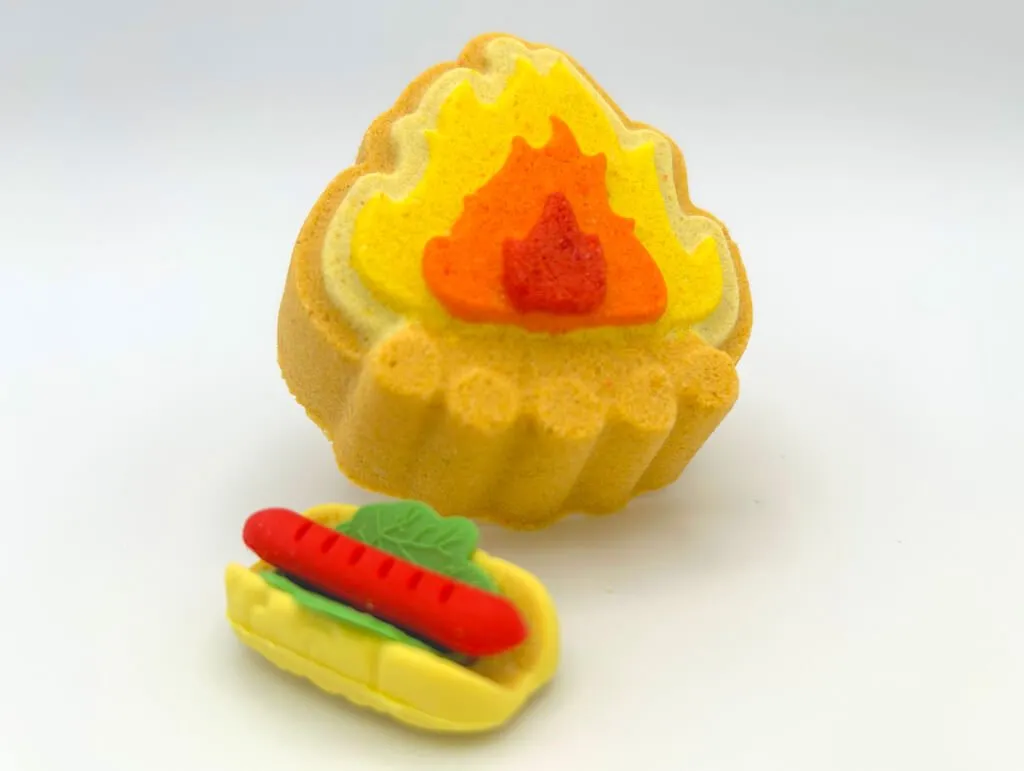 Campfire Bath Bomb with Hot Dog Eraser Toy