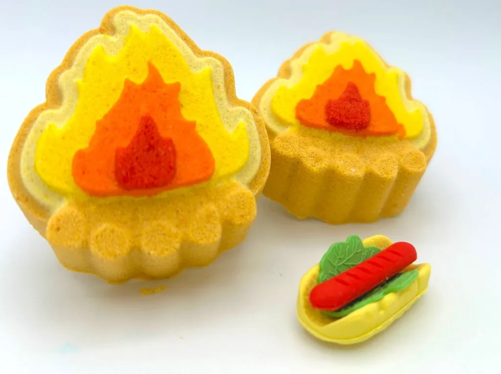 Campfire Bath Bomb with Hot Dog Eraser Toy
