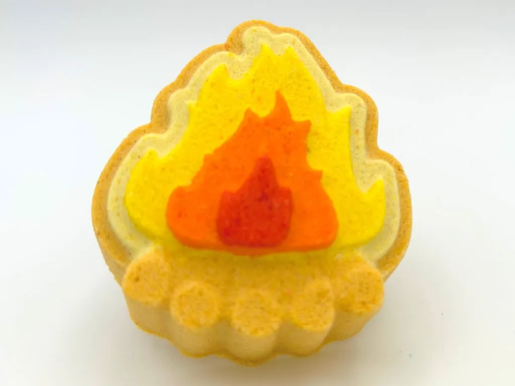 Campfire Bath Bomb with Hot Dog Eraser Toy