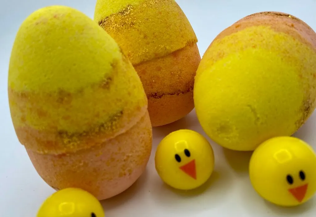 Chick Ball Egg Bath Bomb