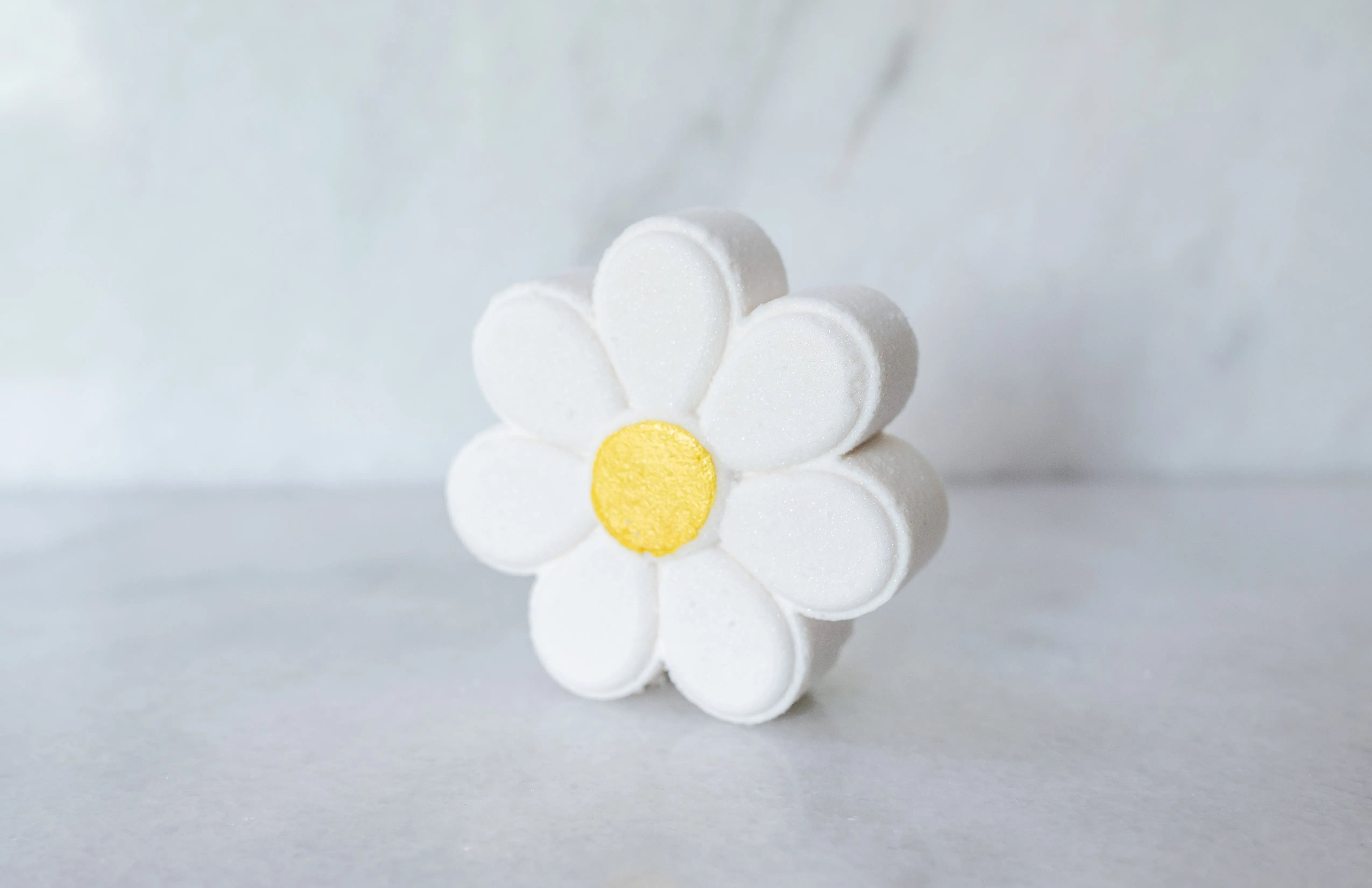 Daisy Bath Bomb