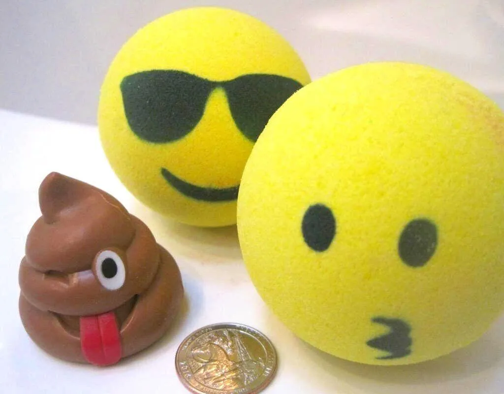 Emoji Bath Bombs Party Pack (with Toys Inside) - 6 ct
