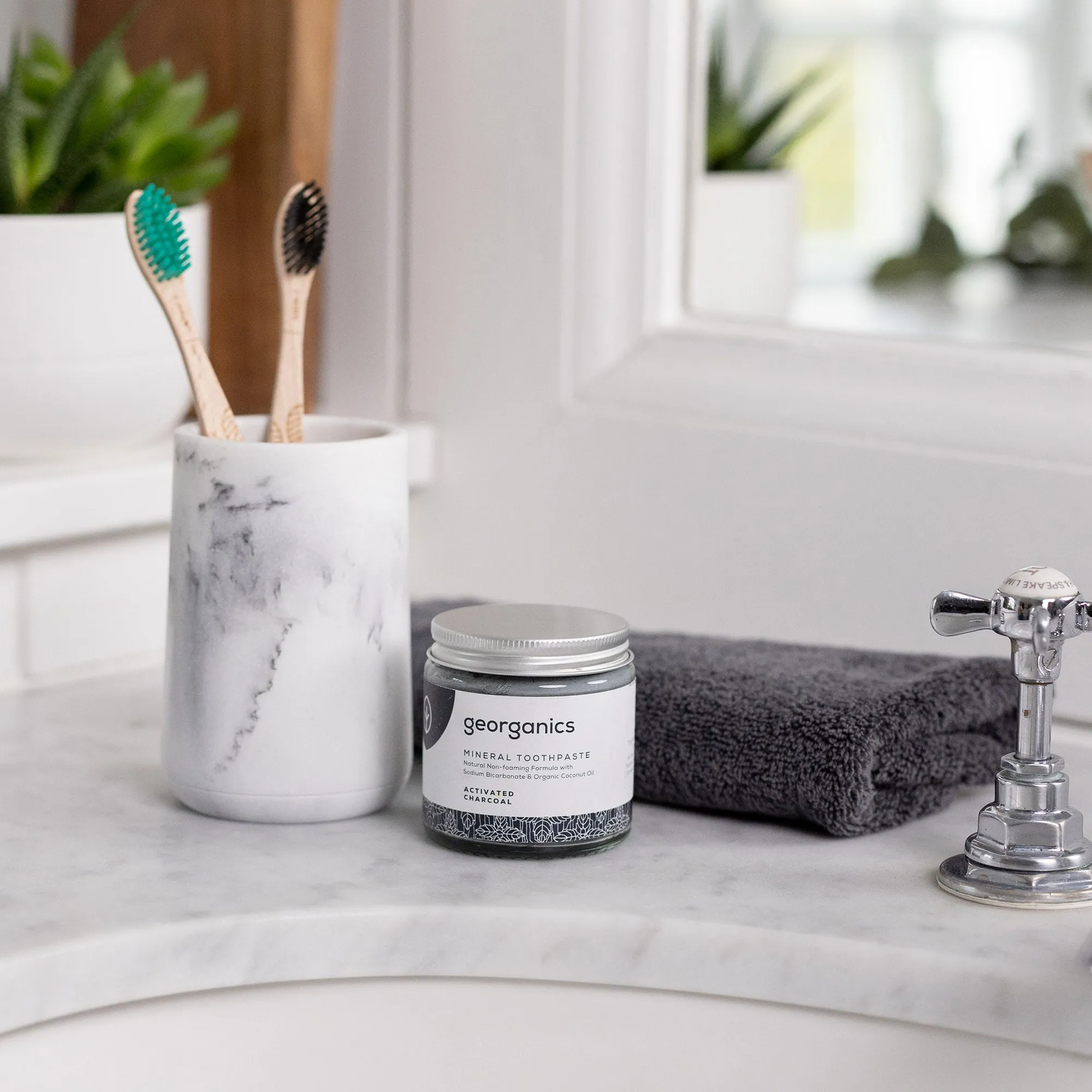 Georganics Mineral Toothpaste - Activated Charcoal 60ml
