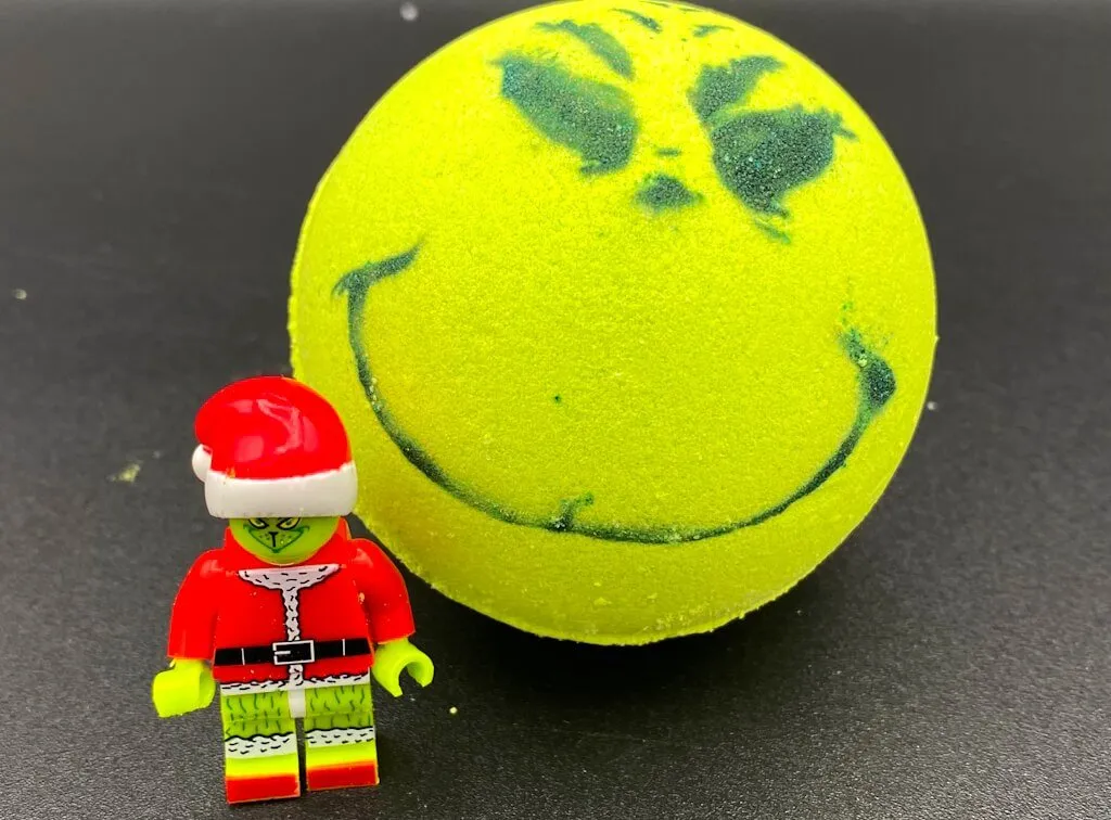 Grinch Kids Bath Bomb with Toy Grinch Mini Figure Inside