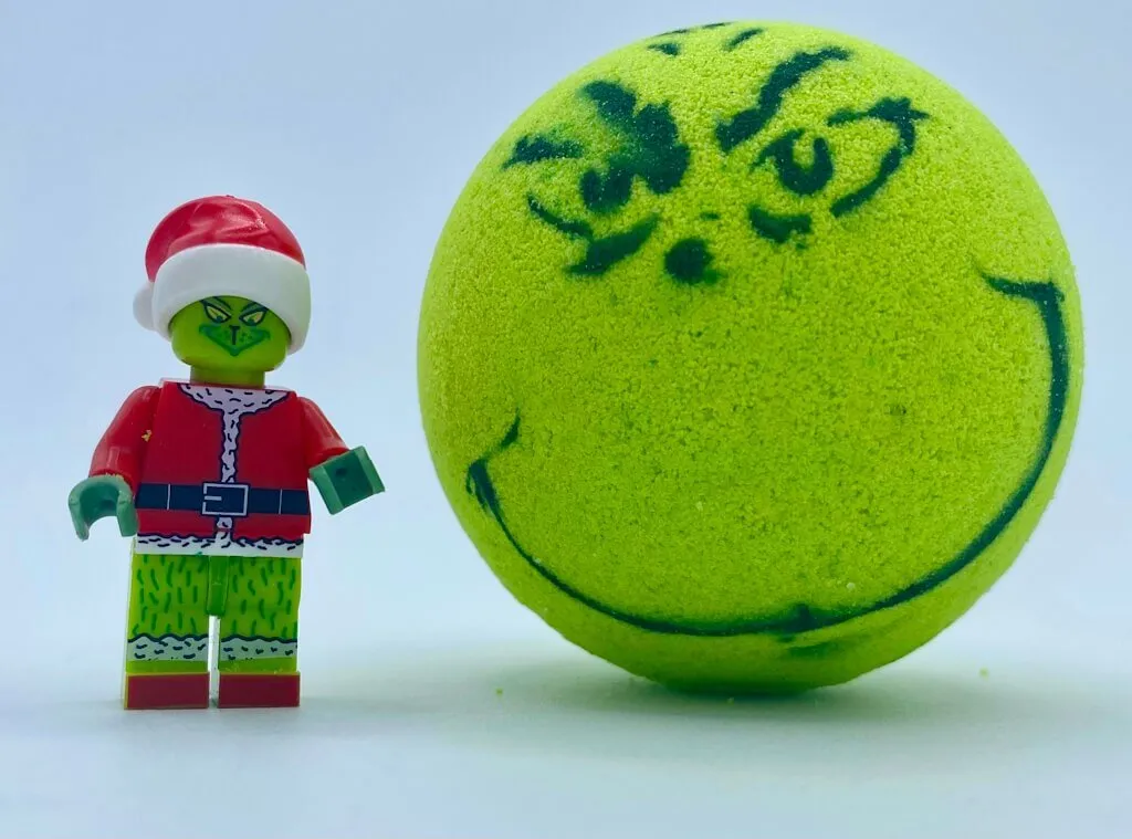 Grinch Kids Bath Bomb with Toy Grinch Mini Figure Inside