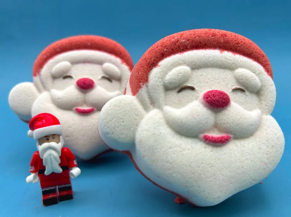 Jolly Santa Kids Bath Bomb with Santa Minifigure Inside