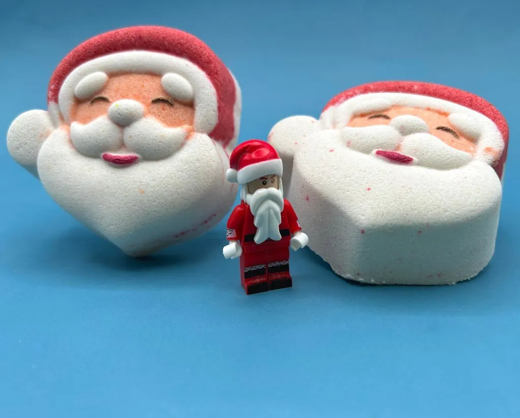Jolly Santa Kids Bath Bomb with Santa Minifigure Inside