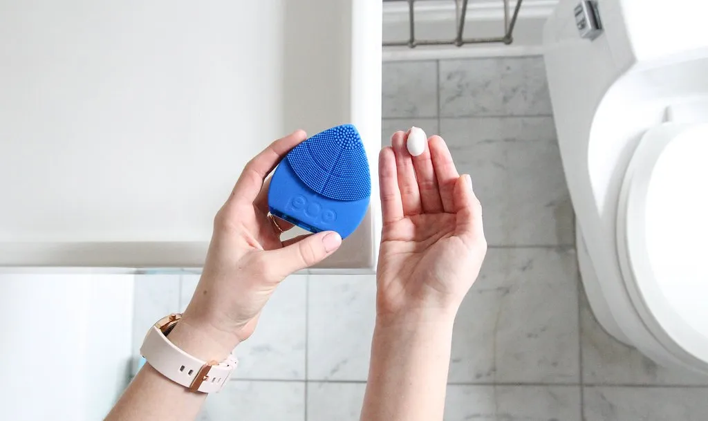 Leaflet Facial Cleanser