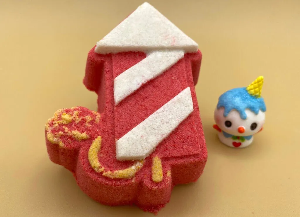 New Year's Fireworks Bath Bomb with Surprise Snowman Toy Inside