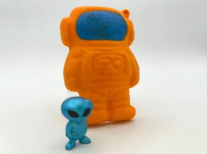Outer Space Spaceman Kids Bath Bomb with Alien Toy Figure Inside