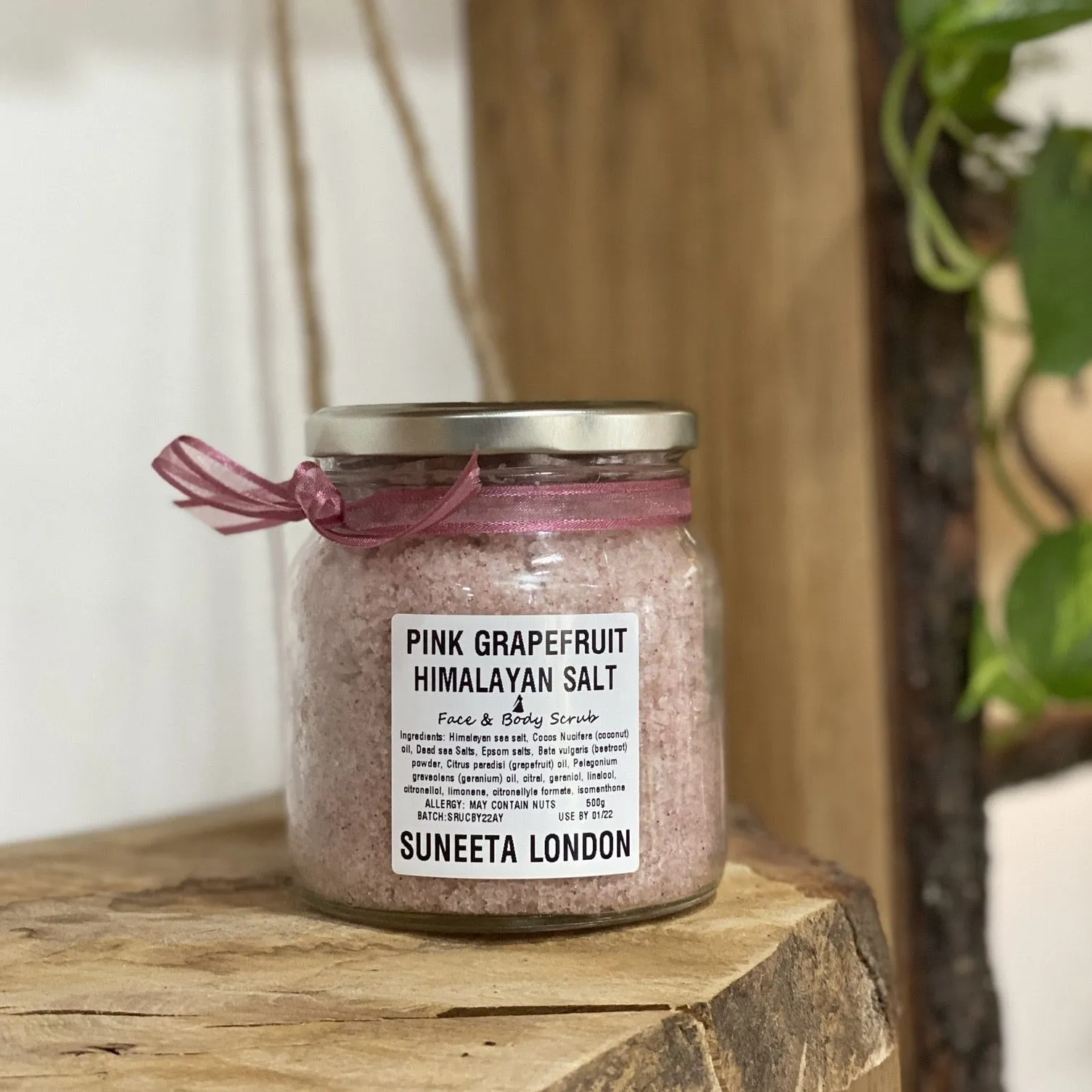 Pink Grapefruit & Geranium Himalayan Salt Body Scrub