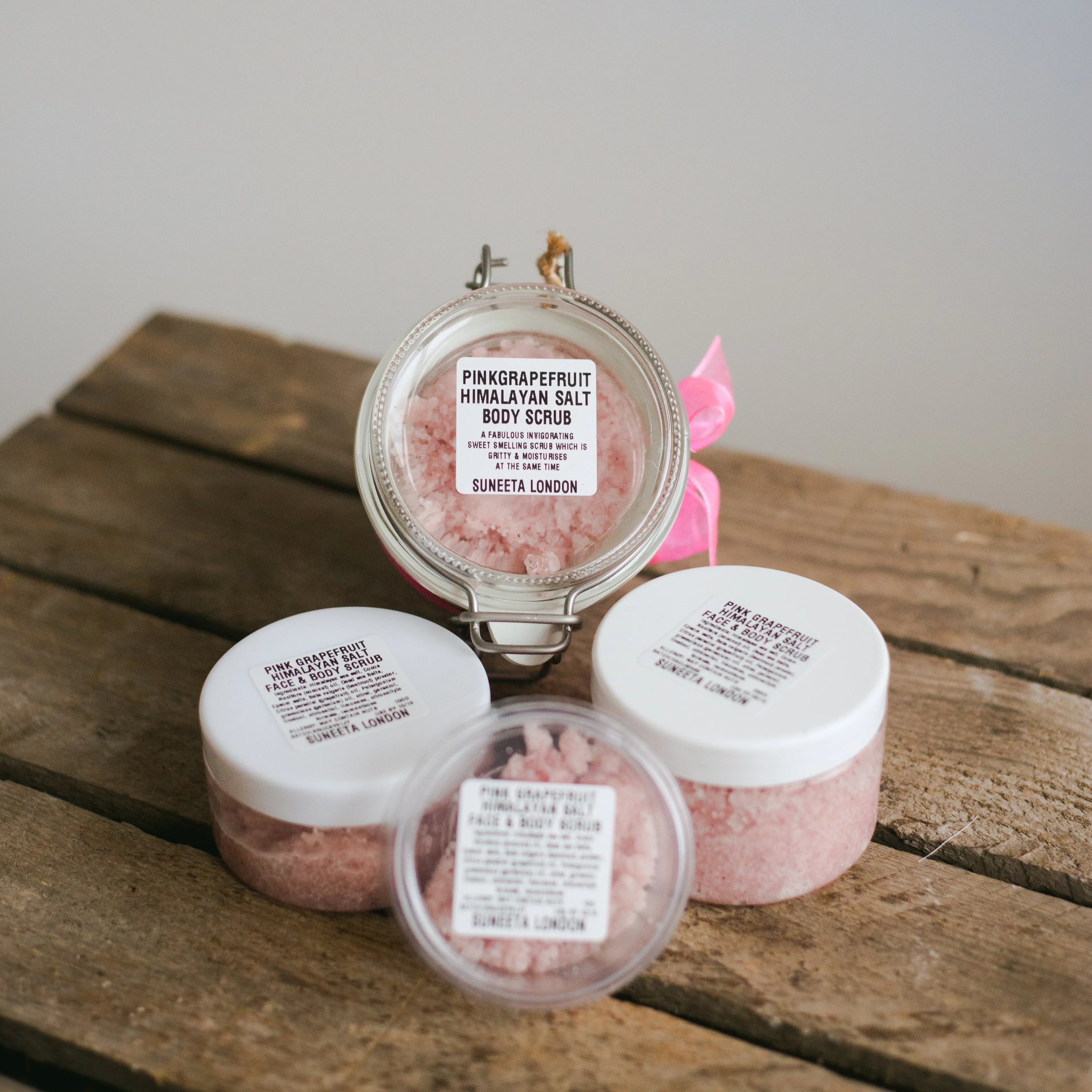 Pink Grapefruit & Geranium Himalayan Salt Body Scrub
