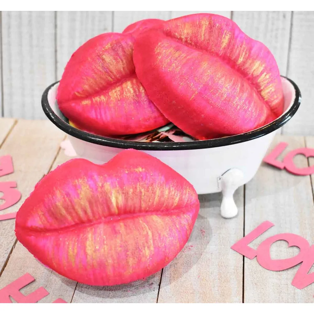 Pouty Lips Bath Bombs