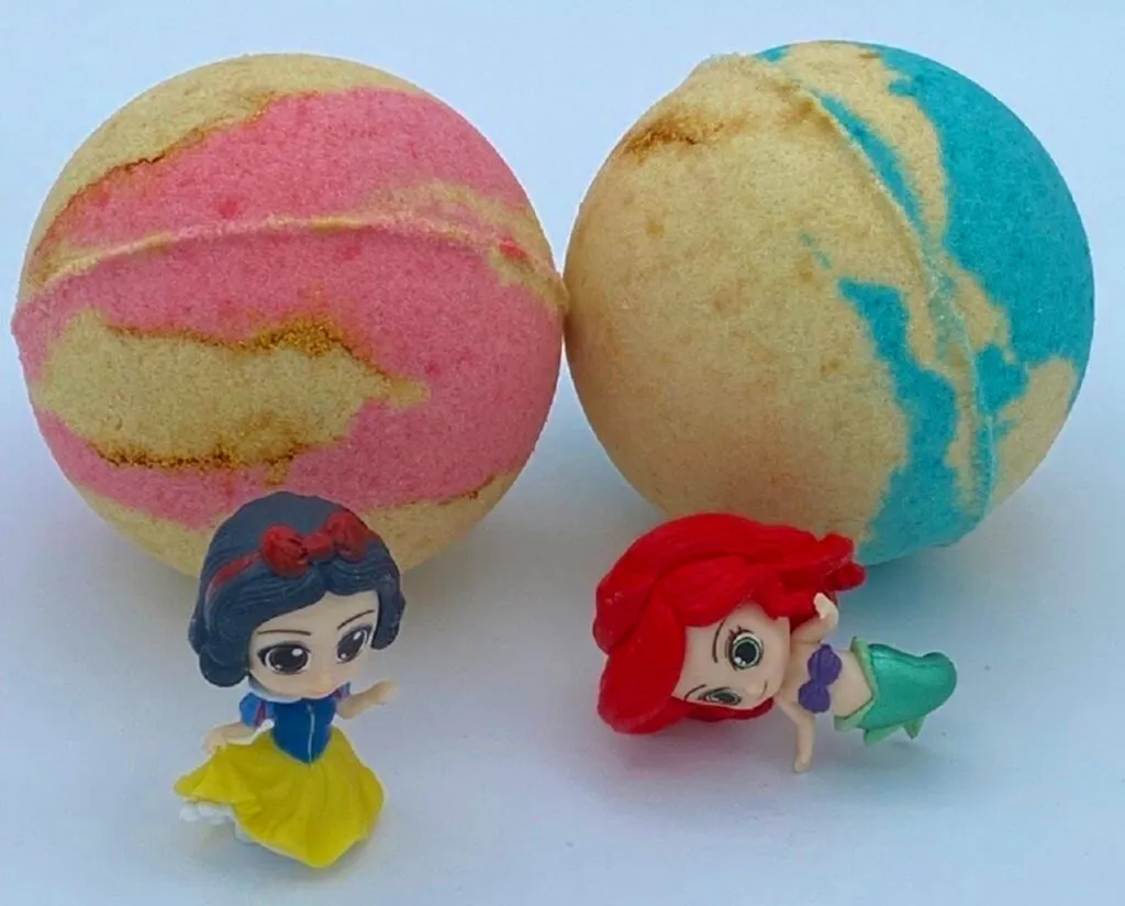 Princess Kids Bath Bomb with Toy Inside