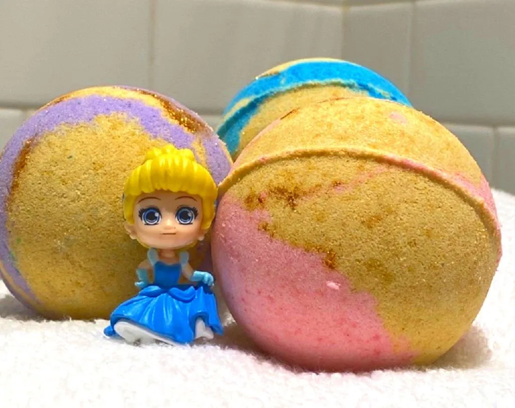 Princess Kids Bath Bomb with Toy Inside