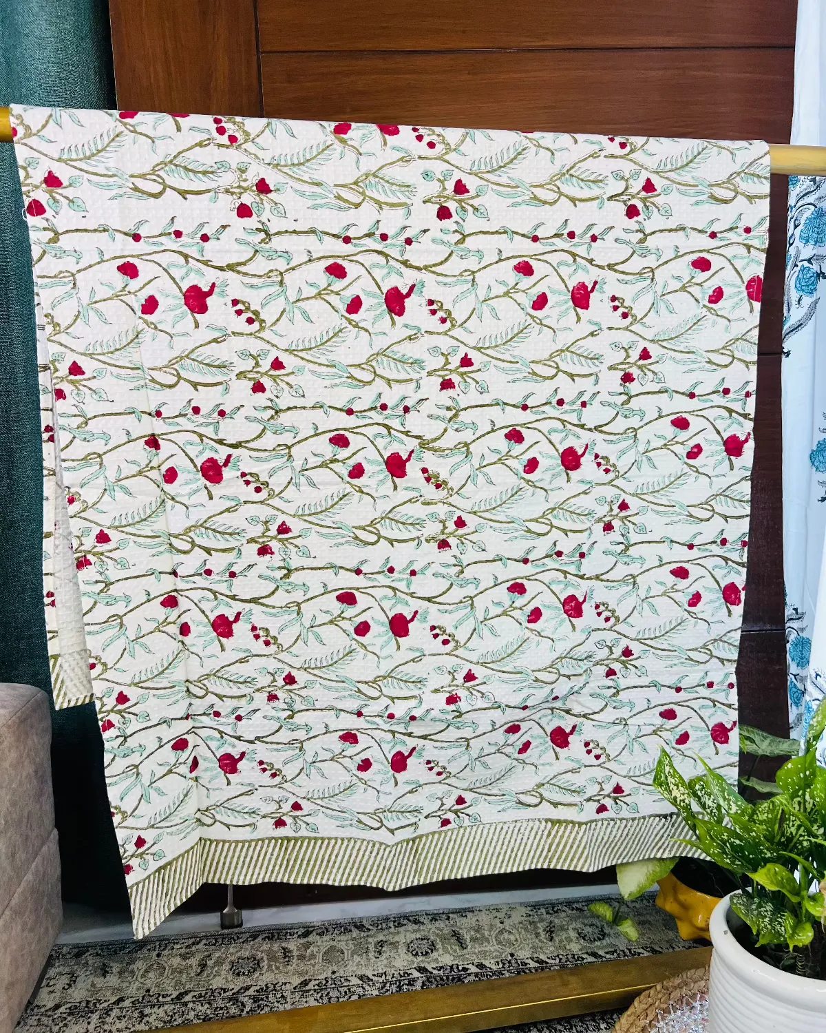 Rustic Leaf Bath Towel