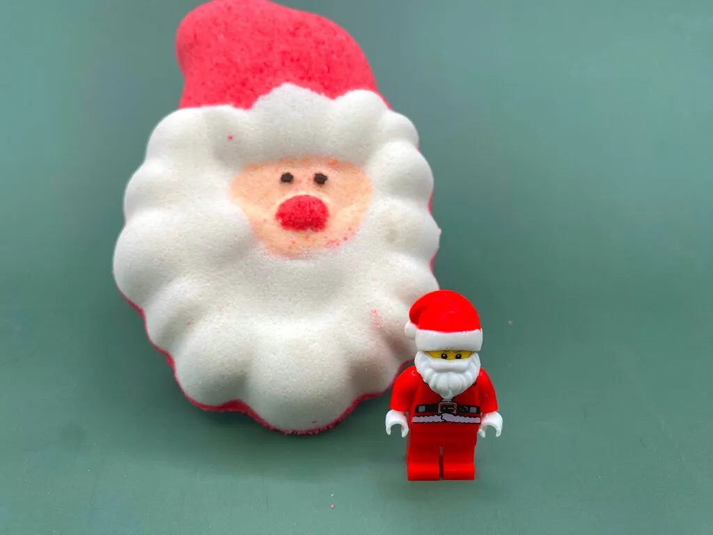 Santa Face Kids Bath Bomb with Santa Minifigure Inside