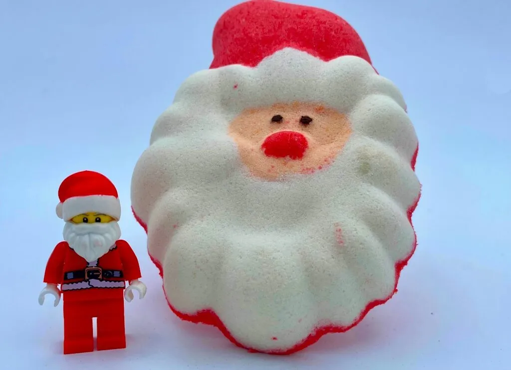 Santa Face Kids Bath Bomb with Santa Minifigure Inside