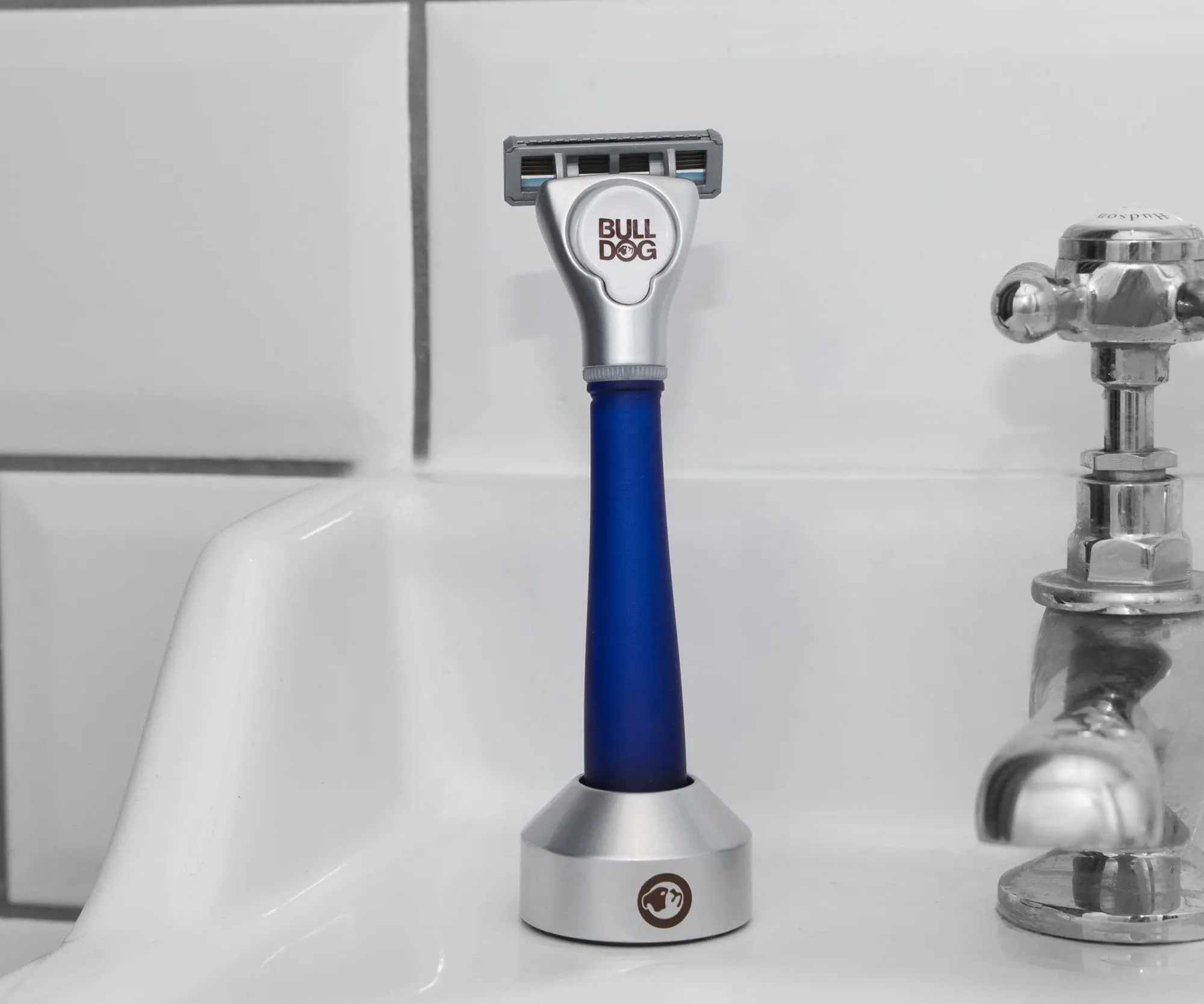 Sensitive Glass Razor   4 Refills