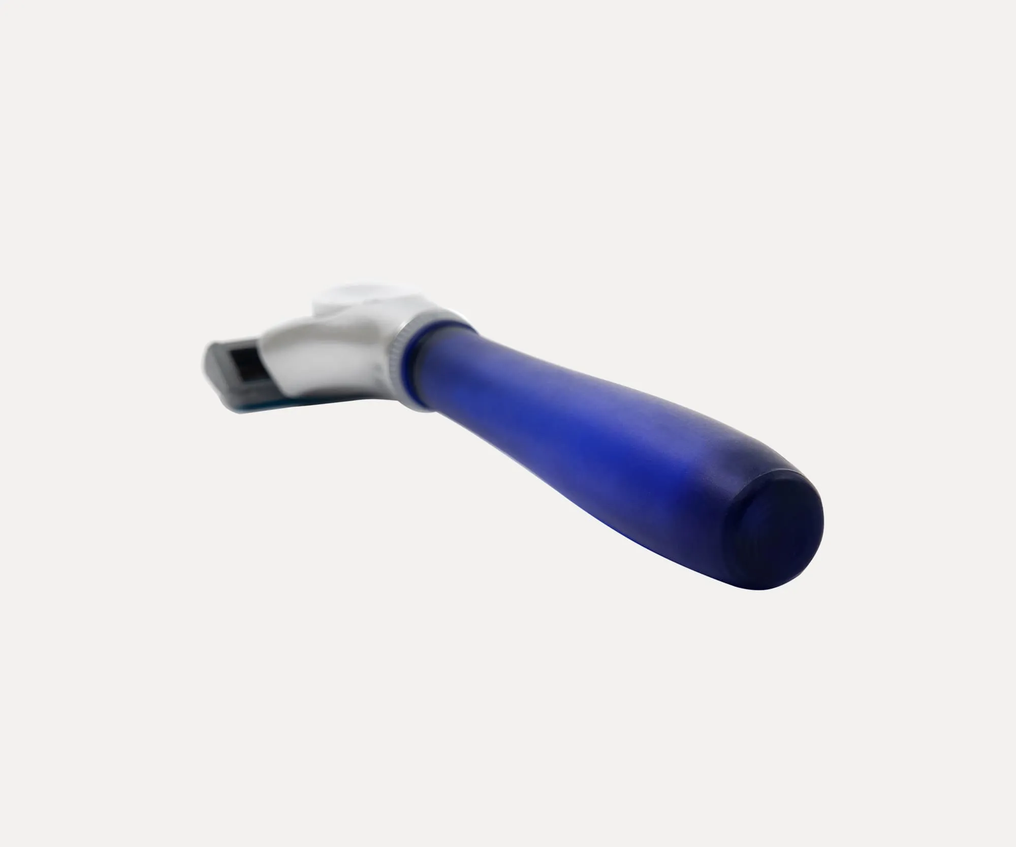 Sensitive Glass Razor   4 Refills