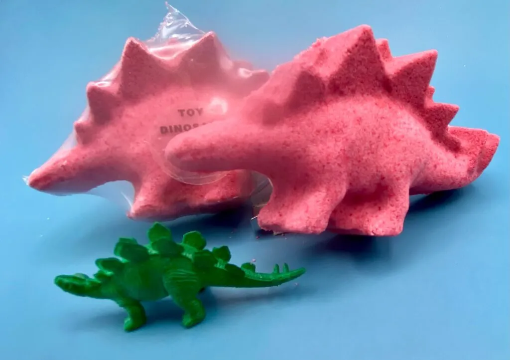 Stegosaurus Dinosaur Bath Bomb with Dinosaur Toy Inside