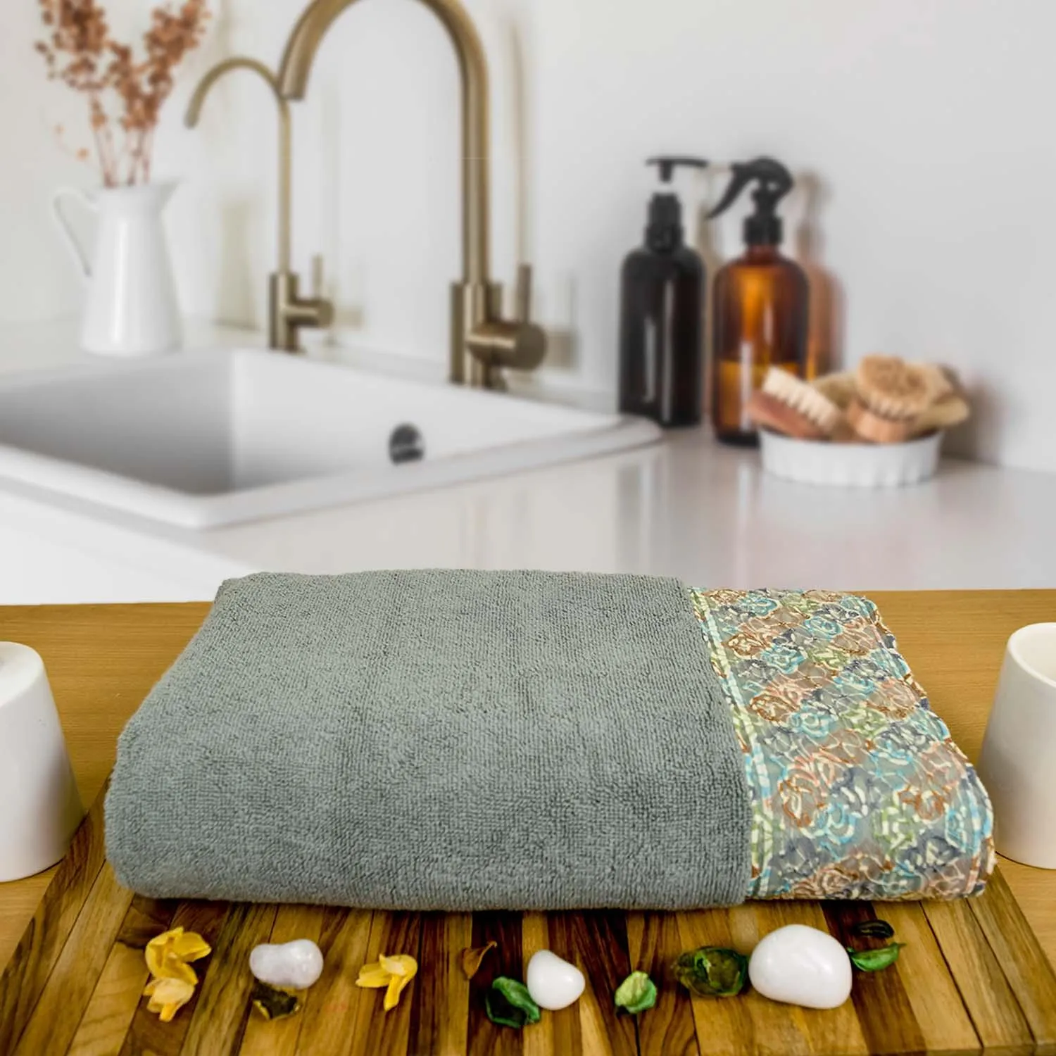 Sunshine 550 GSM Cotton Bath Towel | Ultra Soft, Extra Absorbent Luxurious Towels
