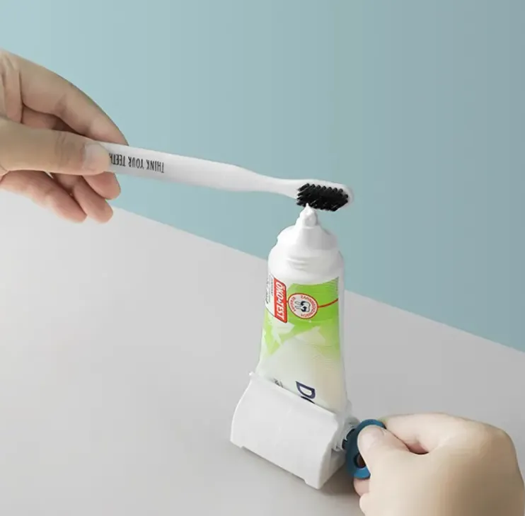 Toothpaste Squeezer