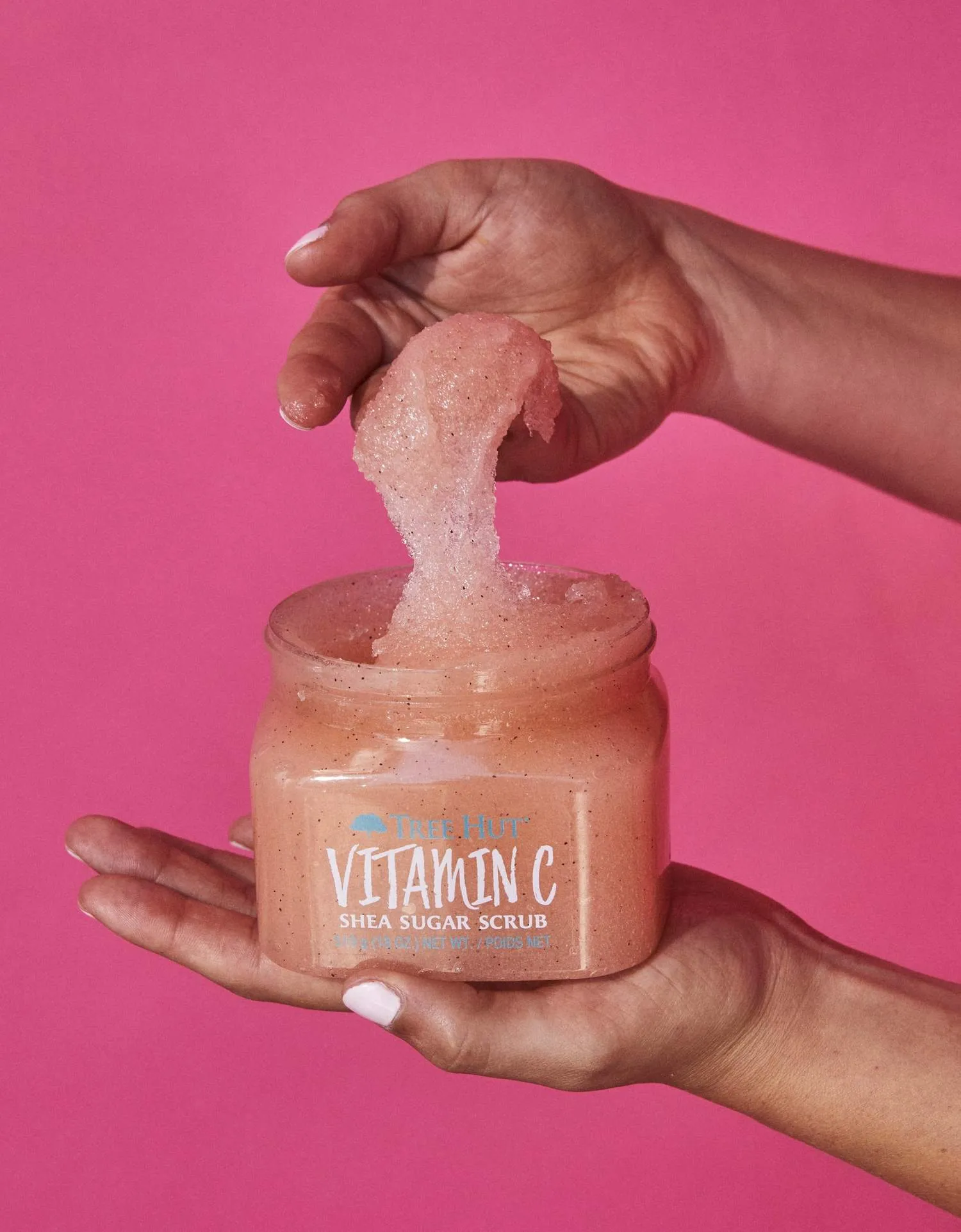 TREE HUT Shea Sugar Scrub Vitamin C سكراب الجسم بالفيتامين سي