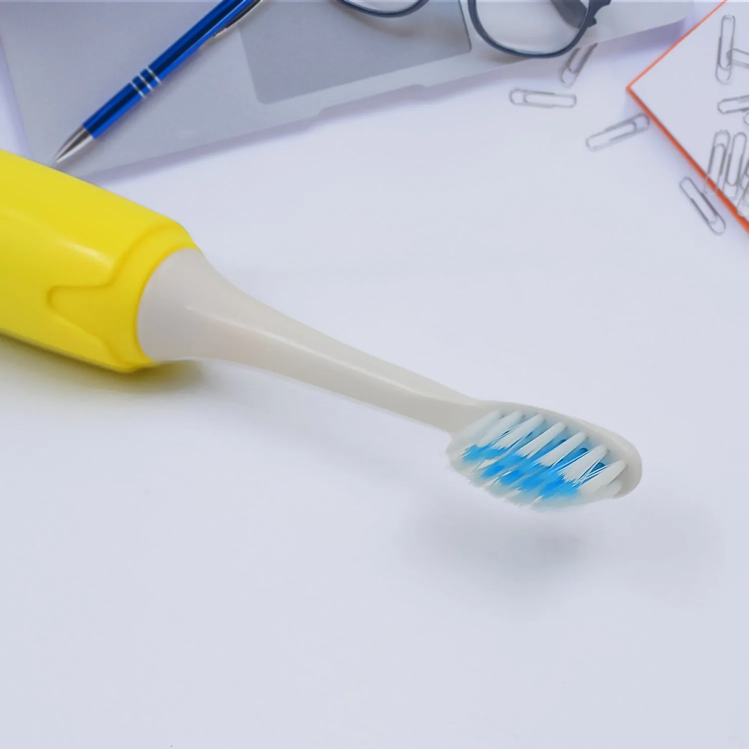 Waterproof Electric Toothbrush 1 Head Battery Operated